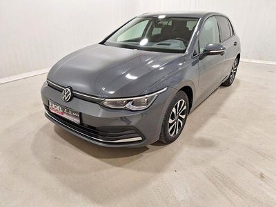 Gebraucht VW Golf VIII Active 150 PS (110 kW) 2023 Delfingrau metallic Limousine
