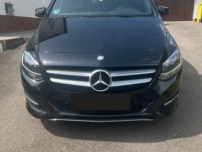 Mercedes B200