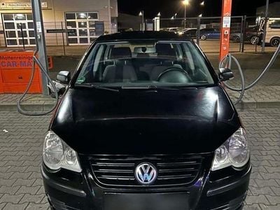 Gebraucht VW Polo 64 PS (47 kW) 2004 Schwarz Kleinwagen
