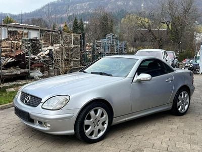 Gebraucht Mercedes SLK320 218 PS (160 kW) 2001 Silber Cabrio