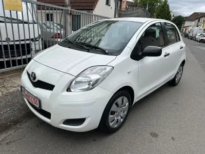 Gebraucht Toyota Yaris Cool 69 PS (50 kW) 2010 Weiß Kleinwagen