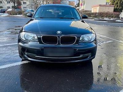 Gebraucht BMW 116 116 PS (85 kW) 2007 Schwarz Kleinwagen