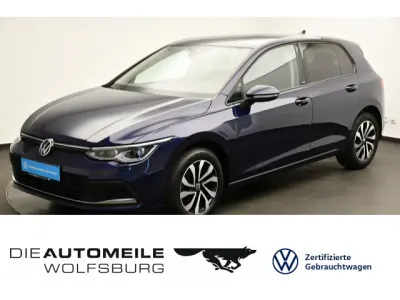 Second-hand VW Golf VIII Active 116 CP (85 kW) 2022 Berlinǎ