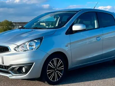 Gebraucht Mitsubishi Space Star Edition 80 PS (58 kW) 2019 Silber Kleinwagen