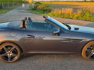 Gebraucht Mercedes SLK350 306 PS (225 kW) 2011 Schwarz Cabrio