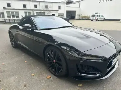 Używany Jaguar F-Type R-Dynamic 300 KM (220 kW) 2023 Czarny Kabriolet