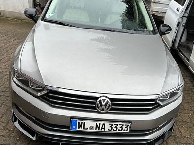 Gebraucht VW Passat Highline 150 PS (110 kW) 2015 Grau Limousine