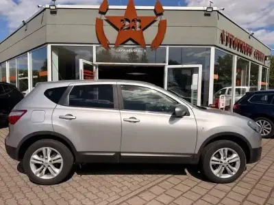 Gebraucht Nissan Qashqai Acenta 131 PS (96 kW) 2013 Silber SUV