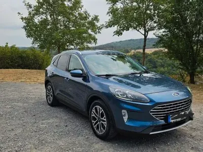 Gebraucht Ford Kuga Titanium 224 PS (164 kW) 2021 Blau SUV