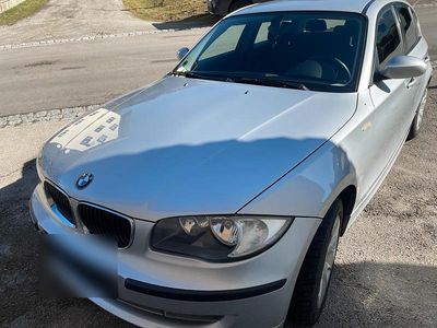 Gebraucht BMW 118 143 PS (105 kW) 2008 Silber Kleinwagen