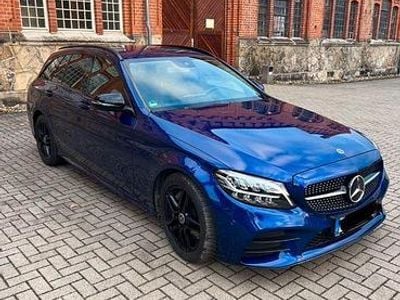 Gebraucht Mercedes C300 245 PS (180 kW) 2019 Blau Limousine
