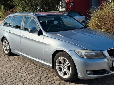Gebraucht BMW 318 143 PS (105 kW) 2011 Andere farben Kombi