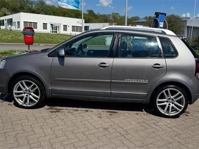 Gebraucht VW Polo Cross 105 PS (77 kW) 2009 Andere farben Kleinwagen