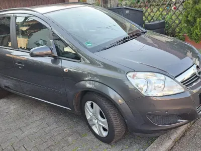 Gebraucht Opel Zafira Selection 116 PS (85 kW) 2009 Grau Van / Kleinbus