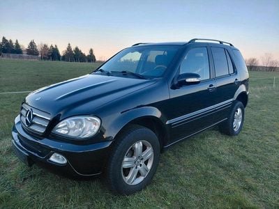 Usata Mercedes ML270 163 CV (119 kW) 2004 Nero SUV