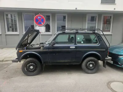 Gebraucht Lada niva 83 PS (61 kW) 2014 Grün SUV