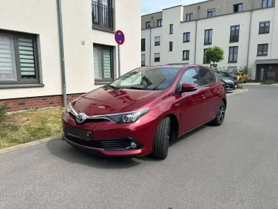 Gebraucht Toyota Auris Touring Sports Edition-S 99 PS (72 kW) 2017 Rot Kombi