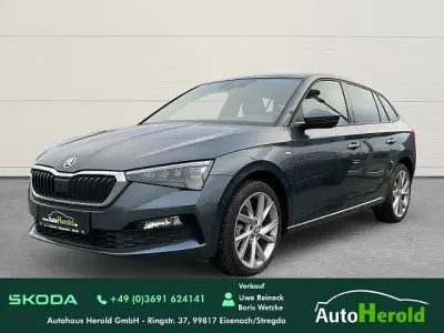 Gebraucht Skoda Scala 110 PS (80 kW) 2021 Grau (quarzgrau metallic) met. grau (quarzgrau metallic) met. Kleinwagen