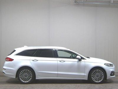 Gebraucht Ford Mondeo Titanium 150 PS (110 kW) 2022 Weiss Kombi