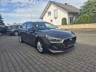 Gebraucht Hyundai i30 YES! 116 PS (85 kW) 2020 Grau Kombi