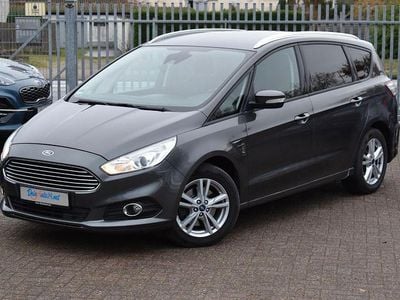 Grau Gebraucht 2018 Ford S-MAX Business Edition Van / Kleinbus | 8.990 € (Fairer Preis)
