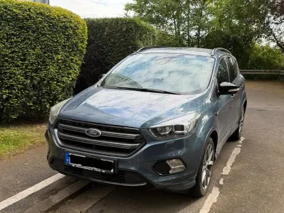 Gebraucht Ford Kuga ST-Line 150 PS (110 kW) 2019 Blau SUV
