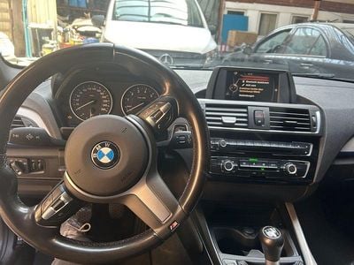 Weiß Gebraucht 2017 BMW 118 Sport Line Kleinwagen | 10.500 € (Guter Preis)