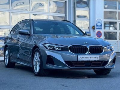 Second-hand BMW 318 Shadowline 150 CP (110 kW) 2023 Gri Break