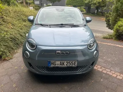 Gebraucht Fiat 500e La Prima 86 kW (118 PS) 2021 Blau Kleinwagen