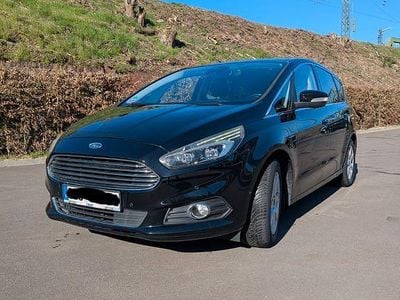 Gebraucht Ford S-MAX Titanium 150 PS (110 kW) 2016 Schwarz Van / Kleinbus