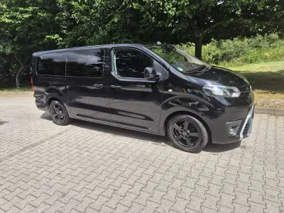 Gebraucht Toyota Proace Comfort 177 PS (130 kW) 2018 Schwarz Van / Kleinbus