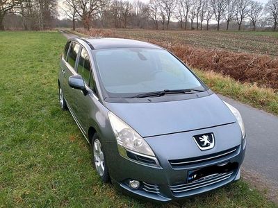 Gebraucht Peugeot 5008 Family 150 PS (110 kW) 2011 Grau Van / Kleinbus