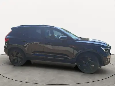 Gebraucht Volvo XC40 120 PS (88 kW) 2025 SUV