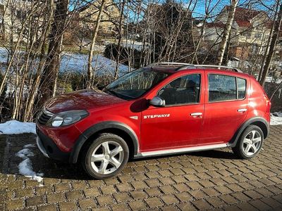 Gebraucht Dacia Sandero Stepway 85 PS (62 kW) 2012 Rot Kleinwagen
