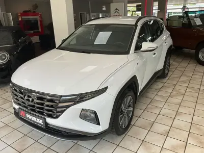 Gebraucht Hyundai Tucson Select 150 PS (110 kW) 2022 Weiß SUV