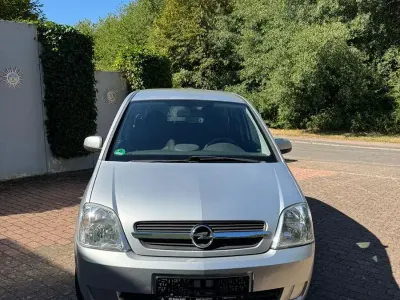 Gebraucht Opel Meriva 101 PS (74 kW) 2004 Silber Van / Kleinbus