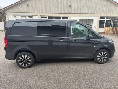 Gebraucht Mercedes Vito 190 PS (139 kW) 2023 Grau Van