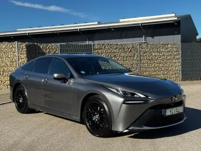 Gebraucht Toyota Mirai Executive 182 PS (133 kW) 2023 Precious metal Limousine