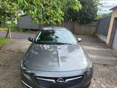Gebraucht Opel Insignia Edition 170 PS (125 kW) 2017 Grau Kombi