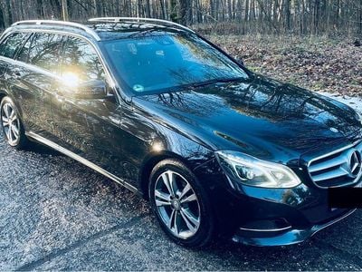 Schwarz Gebraucht 2016 Mercedes E220 Edition Kombi | 14.500 € (Etwas zu teuer)