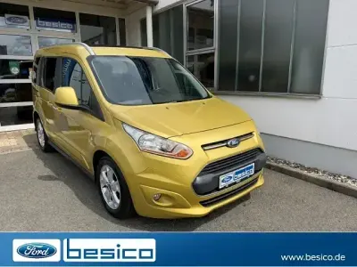 Gebraucht Ford Tourneo Connect Titanium 116 PS (85 kW) 2015 Solargelb metallic (gelb) Van / Kleinbus