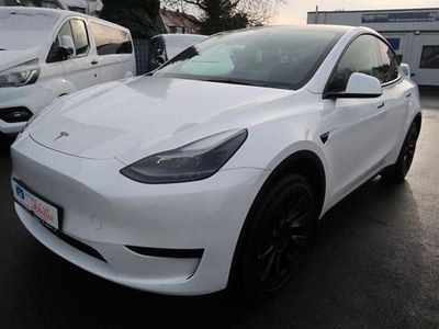 Weiß Gebraucht 2023 Tesla Model Y RWD SUV | 31.600 € (Fairer Preis)