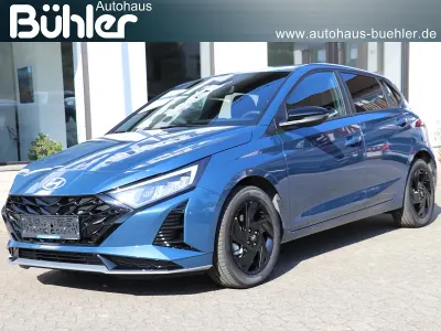 Neu Hyundai i20 Blackline 90 PS (66 kW) 2026 Vibrant blue mineraleffekt Kleinwagen