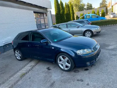 Gebraucht Audi A3 105 PS (77 kW) 2004 Blau Kleinwagen