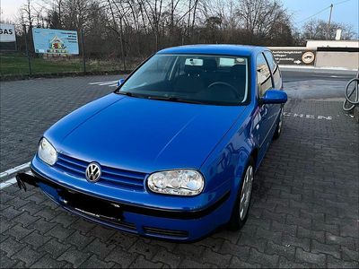 Gebraucht VW Golf IV 102 PS (75 kW) 2002 Blau Kleinwagen