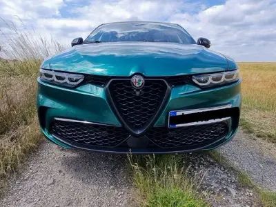 Gebraucht Alfa Romeo Tonale 160 PS (117 kW) 2023 Grün SUV