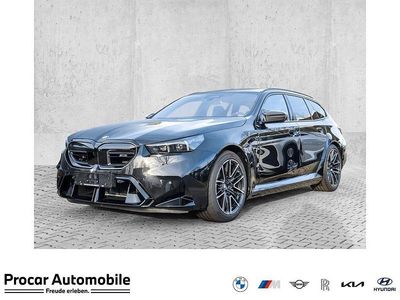 Schwarz Neu 2025 BMW M5 Performance Kombi | 154.190 € (Etwas zu teuer)