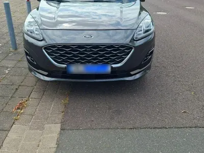Gebraucht Ford Kuga Vignale 150 PS (110 kW) 2020 Grau SUV