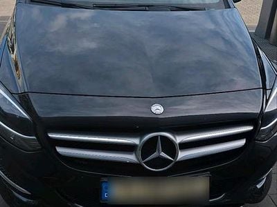 Mercedes B180