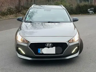 Gebraucht Hyundai i30 Turbo 100 PS (73 kW) 2020 Grau Kombi